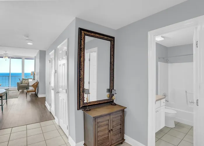 Lighthouse 1408 By Liquid Life Apartment